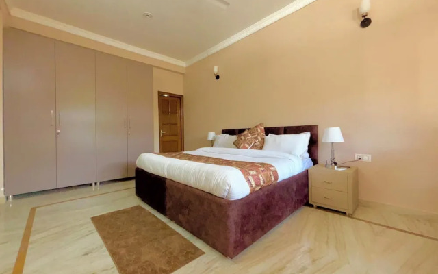 Luxury 4 Bedroom's Independent villa