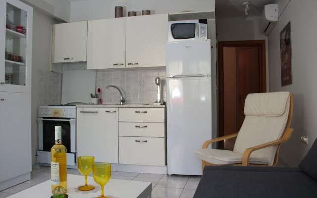 Siviri Deluxe Apartment