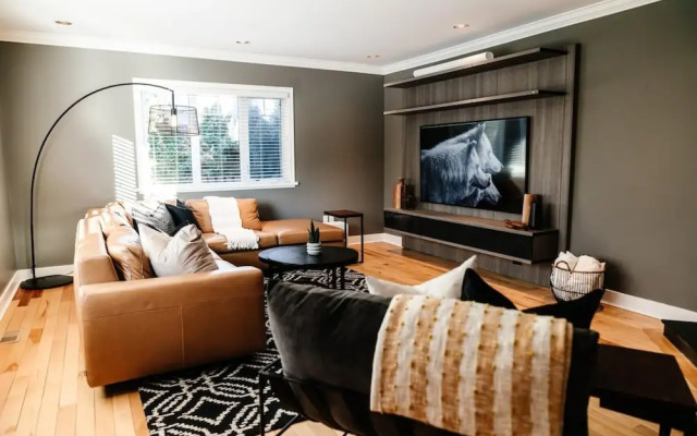 Dt Hot Tub Sauna Huge Yard