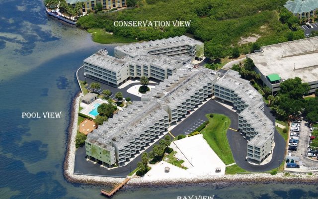 Sailport Waterfront Suites