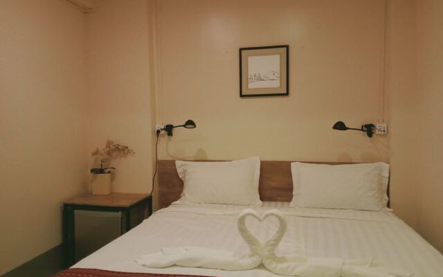 Amico Del Myanmar - Hostel