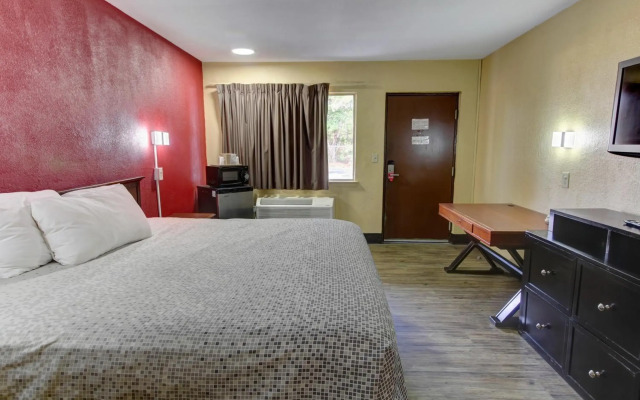 Econo Lodge Town Center