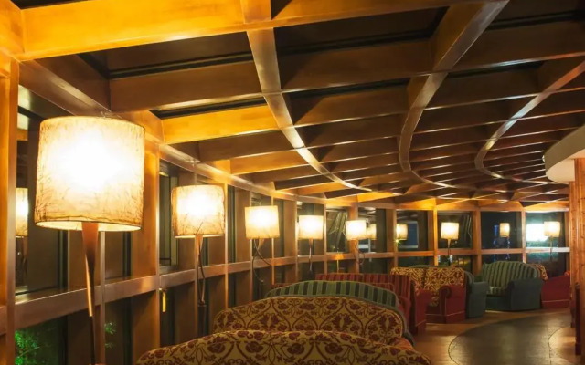 Lux Garden Hotel