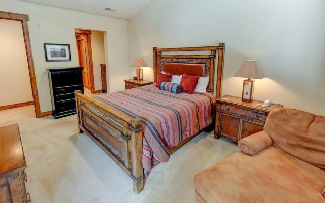 The Lodges 1114 - Two Bedroom Condo