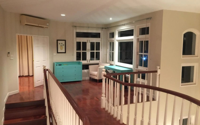 Baan Dhewaran Beachfront Villa