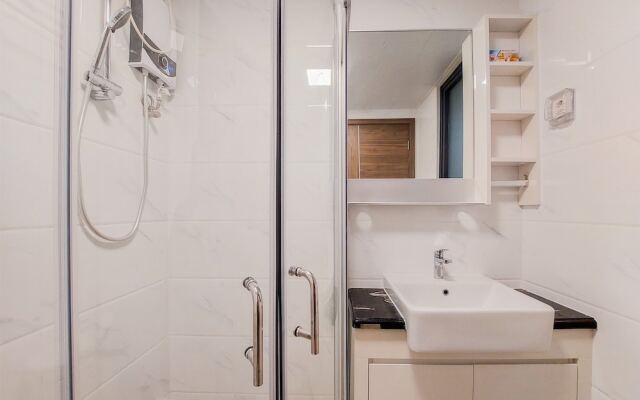 Exclusive And Homey 3Br Sky House Bsd Apartment