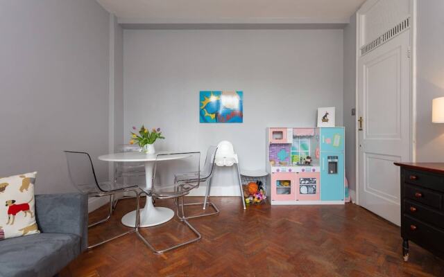 2 Bedroom Apartment Near Queensway And Bayswater