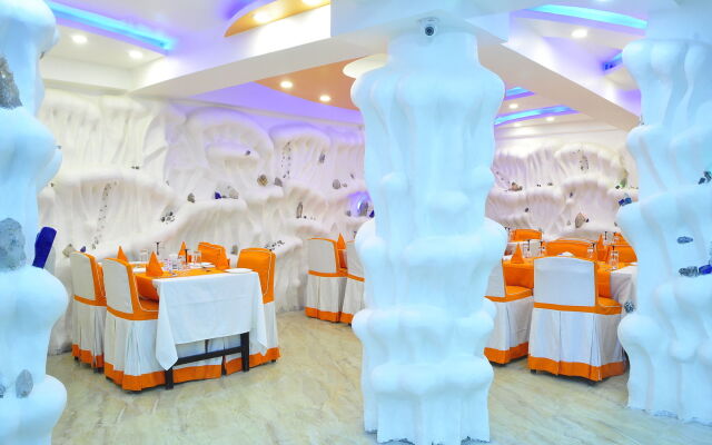 Royal Penguin Boutique Hotel & Spa