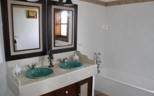Ac Villas Macher