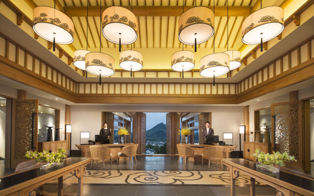 Banyan Tree Huangshan