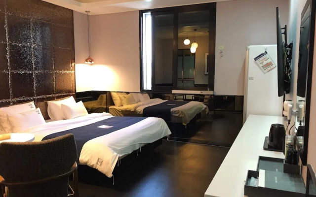 Legend Hotel