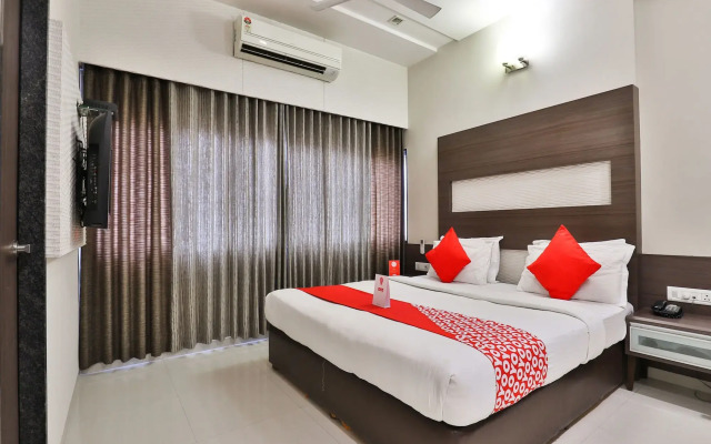 OYO 1271 Hotel Raajpath