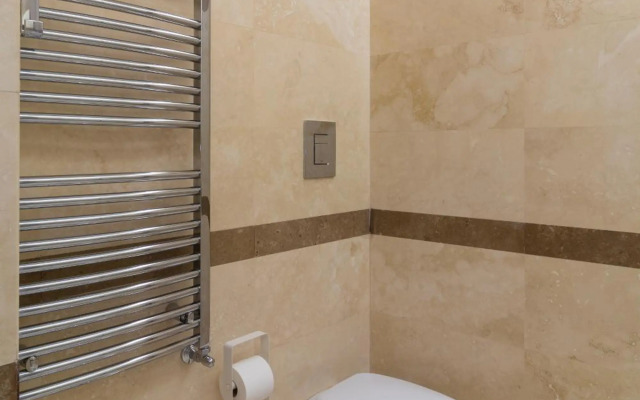 Elegant Flat at Municipio by Napoliapartments