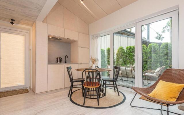 Stunning Seaside Haus 3