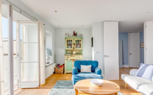 Apt 3, 26 Broad Street