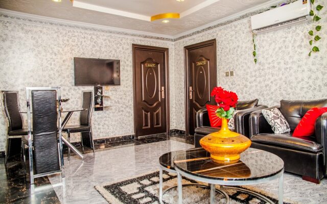 Tobby Royal Suites