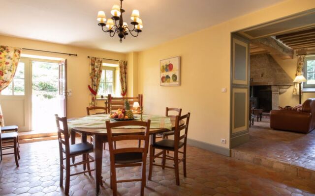 Holiday Home la Maison du Chateau