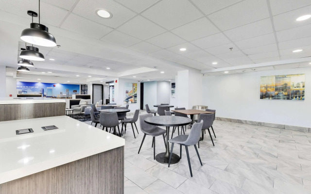 La Quinta Inn & Suites by Wyndham Jacksonville Mandarin