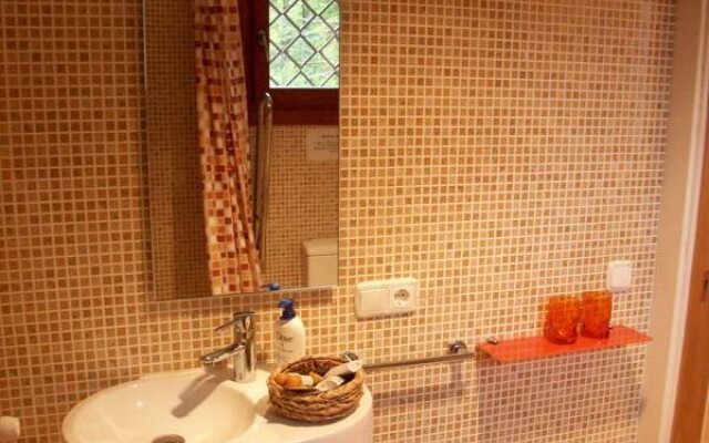 Hostal Rural Arrobi Borda