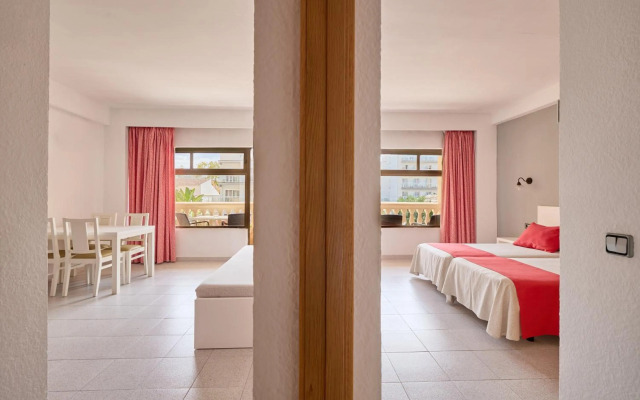Apartamentos Isla del Sol Aparthotel