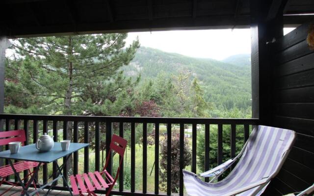 Appartement Saint-Chaffrey , 3 pièces, 6 personnes - FR-1-330E-106