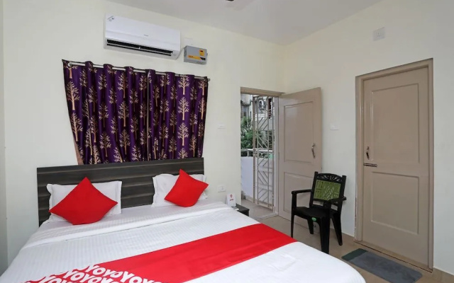 OYO 15084 Sai Lotus Residency