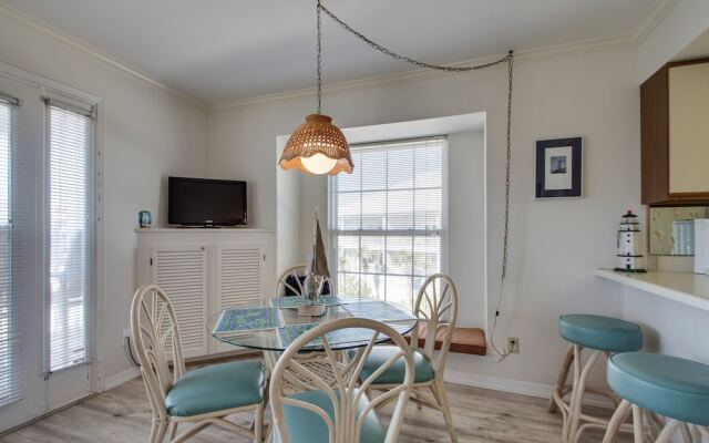 Summer Breeze 312 1 Bedroom Condo by RedAwning