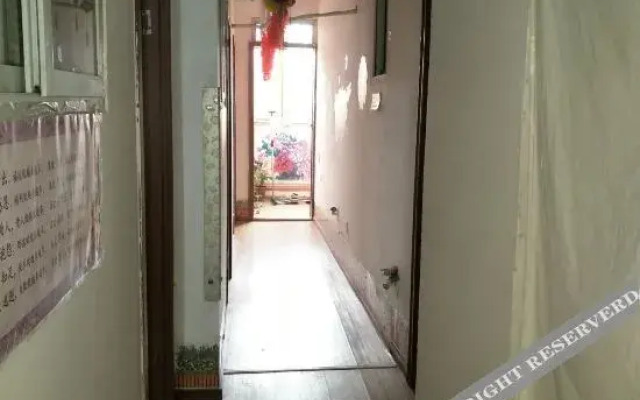 Lucky Hostel (Tianjin Binhai International Airport)