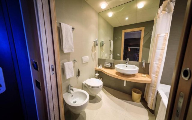UNA HOTELS MH Matera