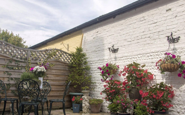 Albert & Victoria Guest House