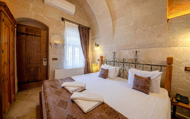 Roma Cave Suite Hotel