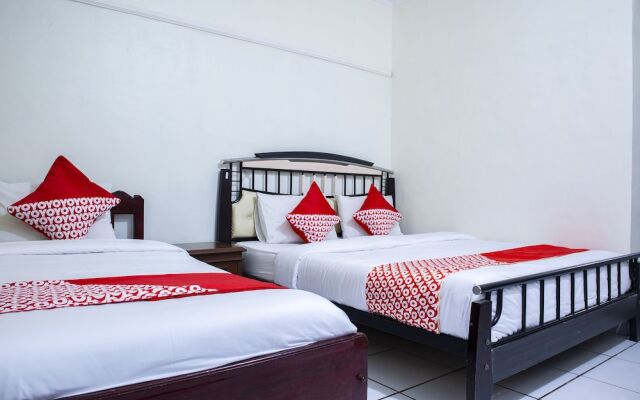 Collection O 1401 Hotel MayaNearKetapang Satu Beach