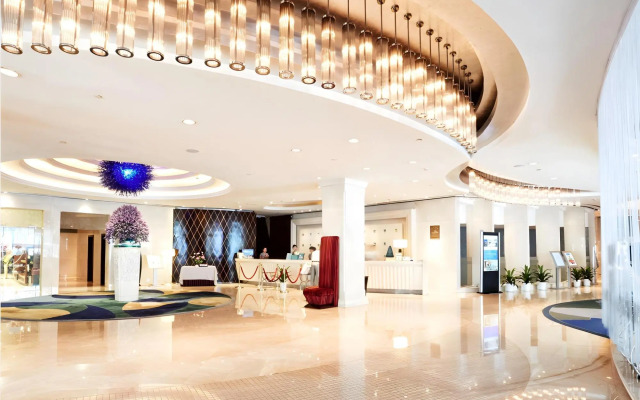 Huachen International Hotel