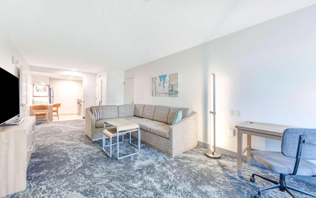 Homewood Suites by Hilton East Rutherford - Meadowlands