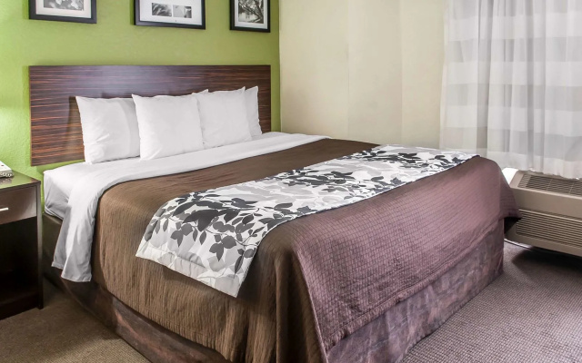 Отель Garner Albuquerque Airport by IHG
