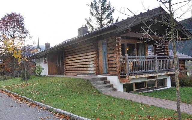 Modern Chalet With Sauna Near Konigsleiten