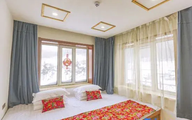 Xuexiang Erlanghe Qingli Inn