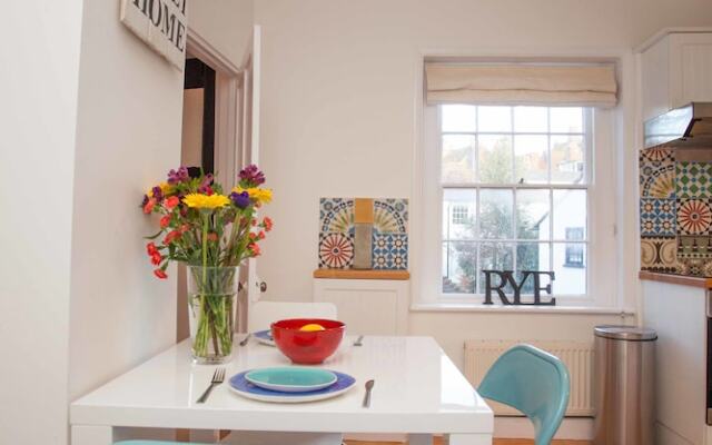 Super central flat in Rye