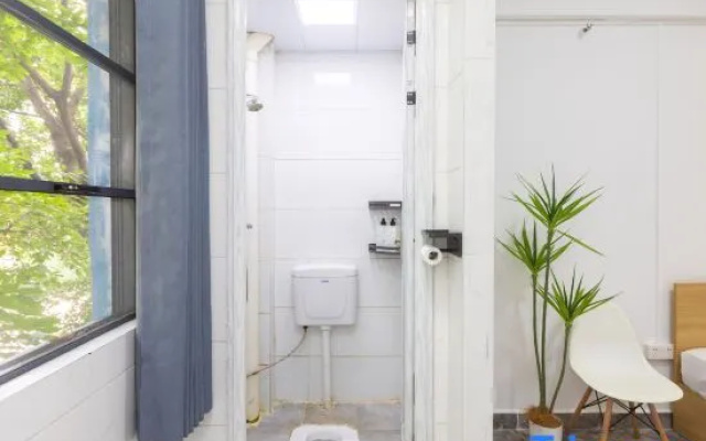 Hua'an Apartment – Bathroom – Shenzhen
