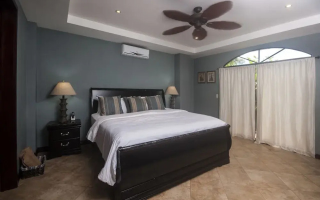 Monte Rey by Dream Makers