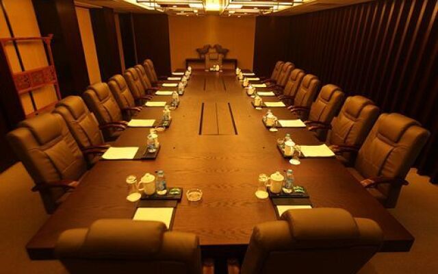 Gloria Plaza Hotel Dongsheng