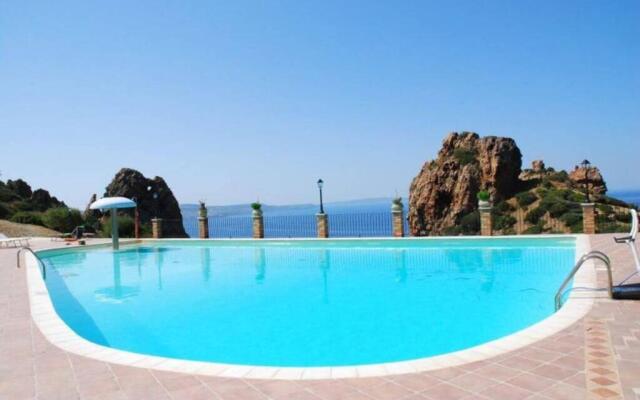 TINY HOUSE (con piscina e wi-fi)