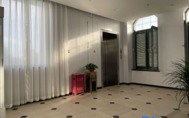 Lihua Town Business Hotel (Beijing Daxing Branch)
