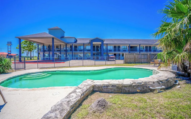 Executive Inn Port Lavaca by OYO