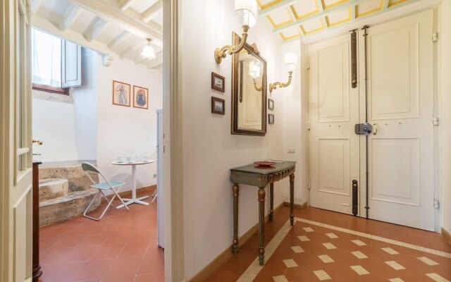 Campitelli Fascinating Apartment