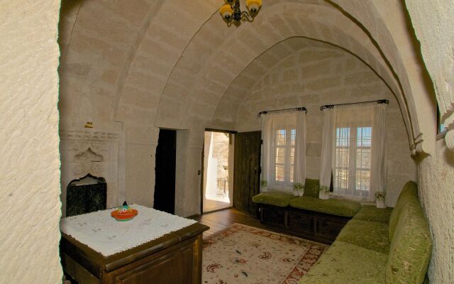 Sultan Cave Suites