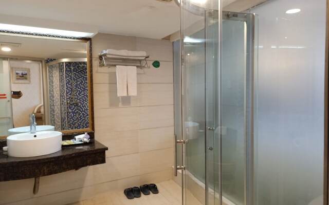 GuiLin HongKong Hotel