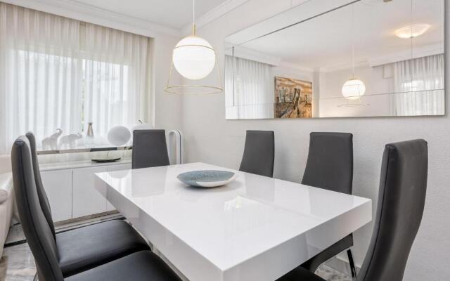 Urb la Dama de Noche 4br by Rafleys