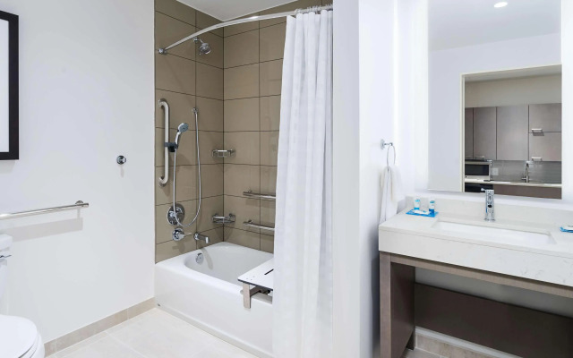 Hyatt House Washington DC/The Wharf