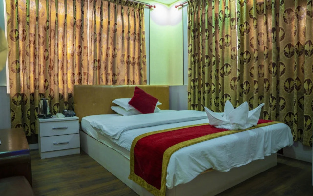 Gautam Hotel